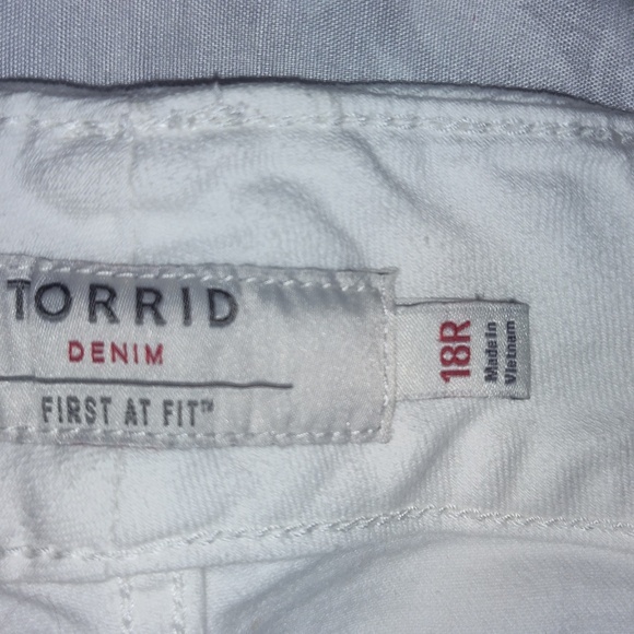 Torrid Jeggings Super Stretch Denim Jeans High-Rise 5-Pockets White Women’s 18R - Picture 5 of 7